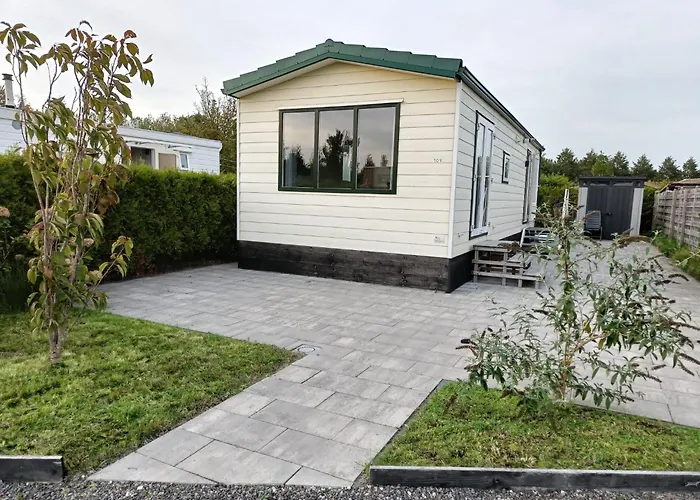 Cozy Chalet Near Amsterdam At Camping Venhop